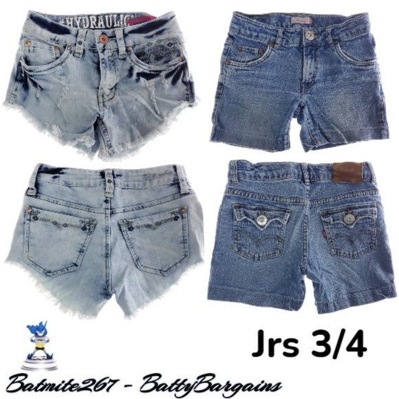 Lot of 2 Juniors 3/4 Jean Shorts Stretch Denim - Picture 1 of 16